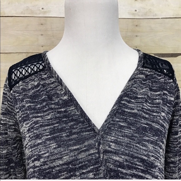 Maurices marled knit cut-out lace trim mock wrap XS top - Picture 3 of 9